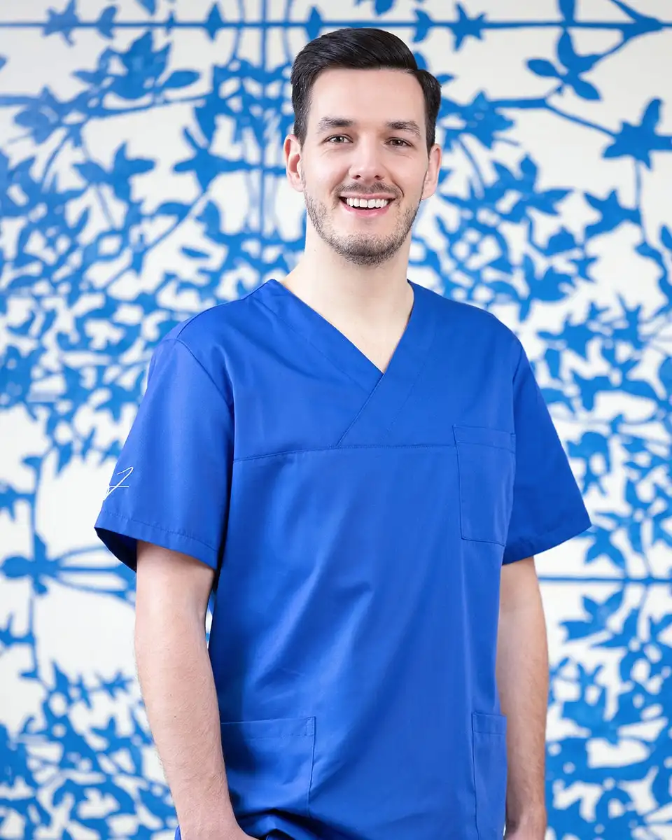 Dr. med. dent. (Universität Travnik BIH) David Lozančić