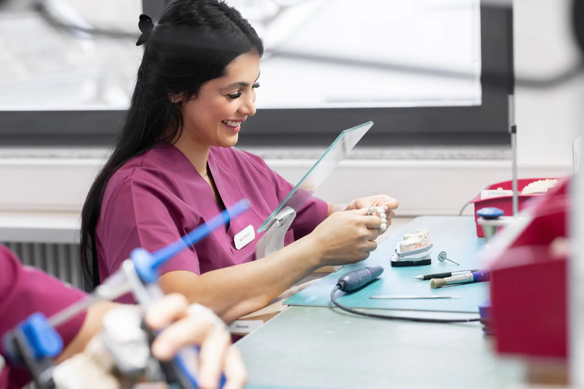 Individuelle Handarbeit am Modell